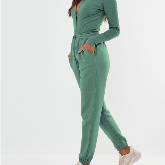 Missguided Pants - MISSGUIDED Petite Green Basic Joggers